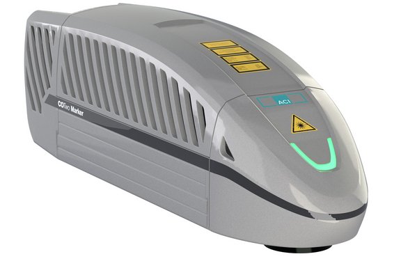 Le laser de marquage Co2 COTwo Marker convient particulièrement bien au traitement des matières plastiques, du verre, du bois et du cuir.