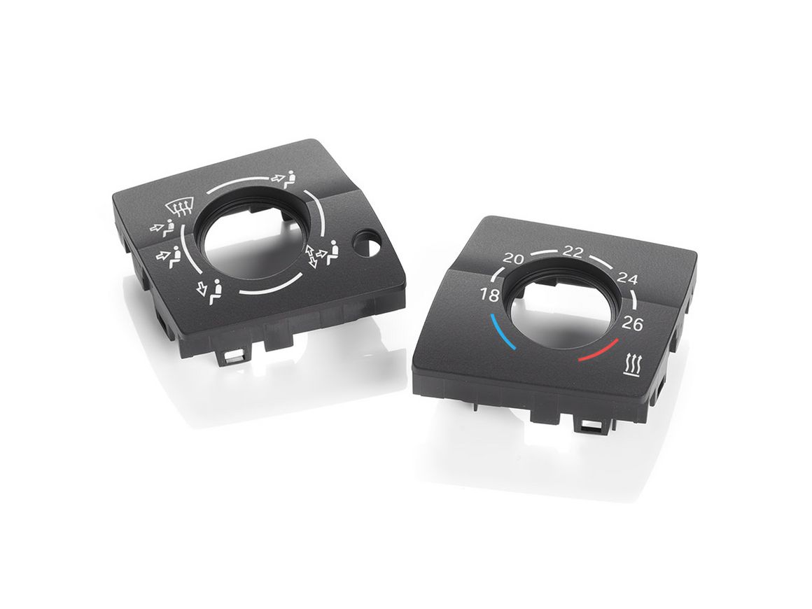 Abtrag der Lackschicht auf einem Bedienelement eins PKWs (Tag-Nacht-Design)